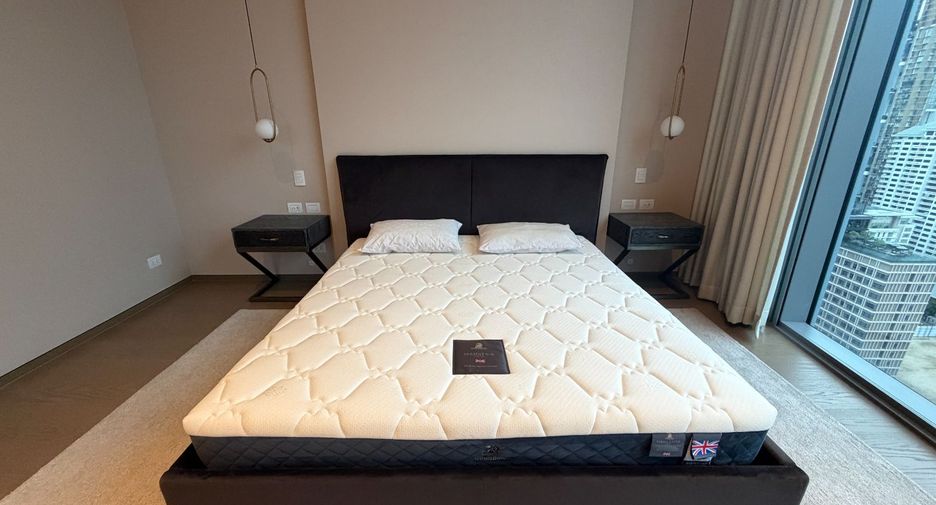 For rent 1 bed condo in Pathum Wan, Bangkok