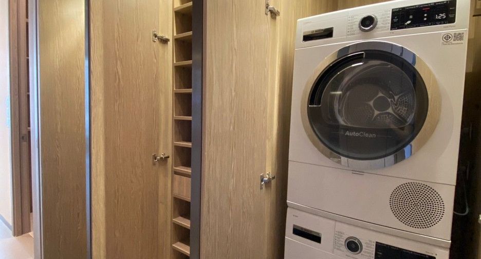 For rent 1 bed condo in Pathum Wan, Bangkok