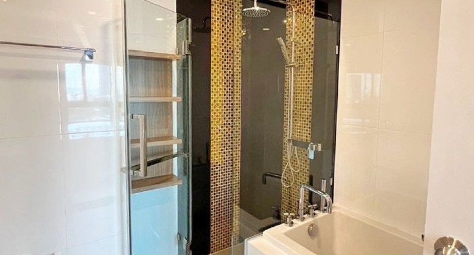 Condo en venta de 1 habitaciones en Si Racha, Chonburi