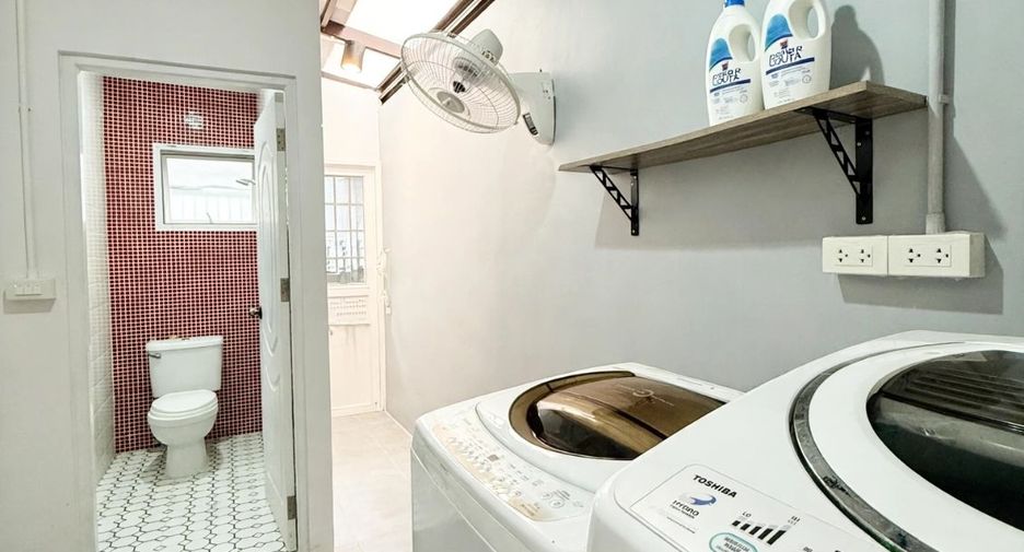 Haus zum Kauf mit 4 Zimmer in Phaya Thai, Bangkok
