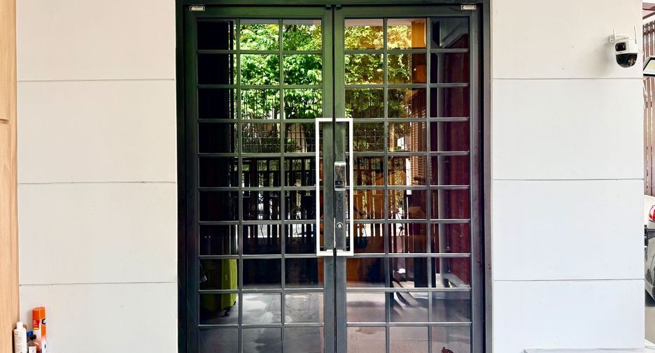Haus zum Kauf mit 4 Zimmer in Phaya Thai, Bangkok