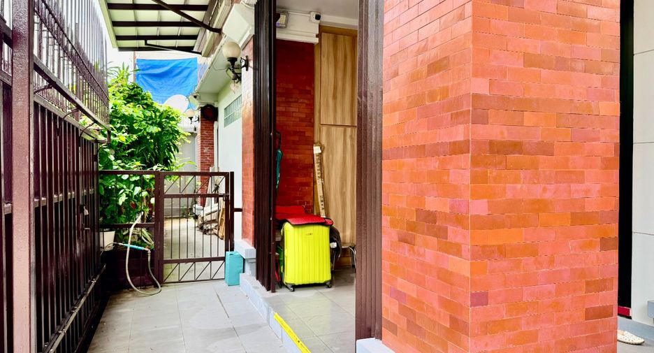 Haus zum Kauf mit 4 Zimmer in Phaya Thai, Bangkok
