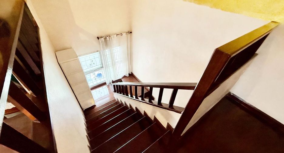 Haus zum Kauf mit 4 Zimmer in Phaya Thai, Bangkok