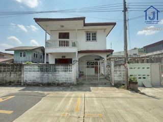 Casa en venta de 4 habitaciones en Don Mueang, Bangkok