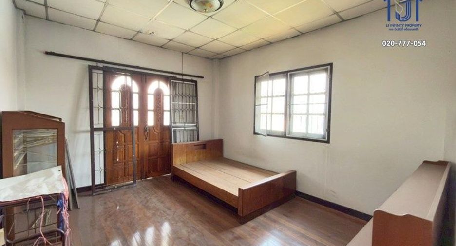Casa en venta de 4 habitaciones en Don Mueang, Bangkok