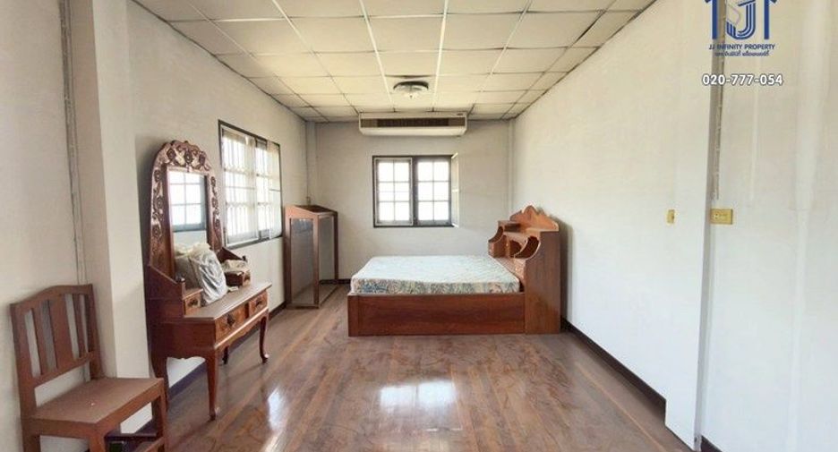 Casa en venta de 4 habitaciones en Don Mueang, Bangkok