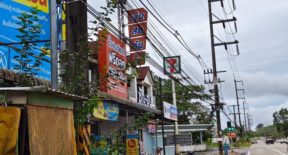 À vendre local commercial à Takua Thung, Phang Nga