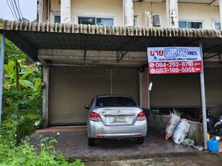 À vendre local commercial à Takua Thung, Phang Nga