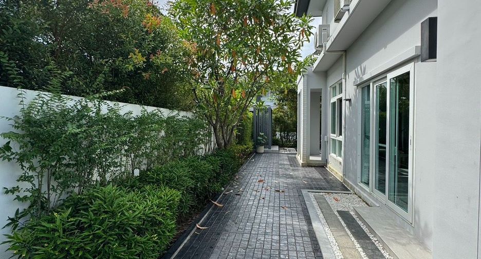 For rent 4 bedrooms house in Mueang Chiang Mai, Chiang Mai