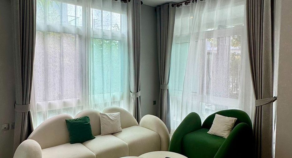 For rent 4 bedrooms house in Mueang Chiang Mai, Chiang Mai