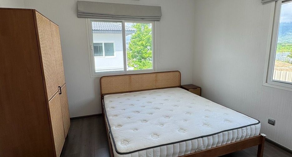 For rent 4 bedrooms house in Mueang Chiang Mai, Chiang Mai