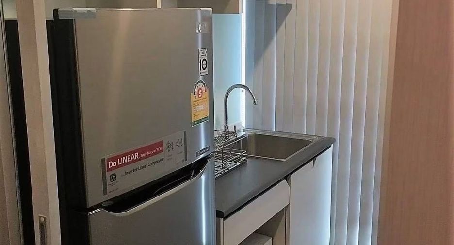 Condo en alquiler de 1 habitaciones en Khlong Toei, Bangkok