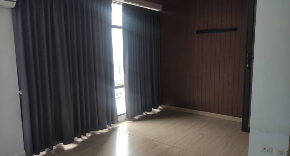 Reihenhaus zum Kauf mit 3 Zimmer in Bang Phli, Samut Prakan