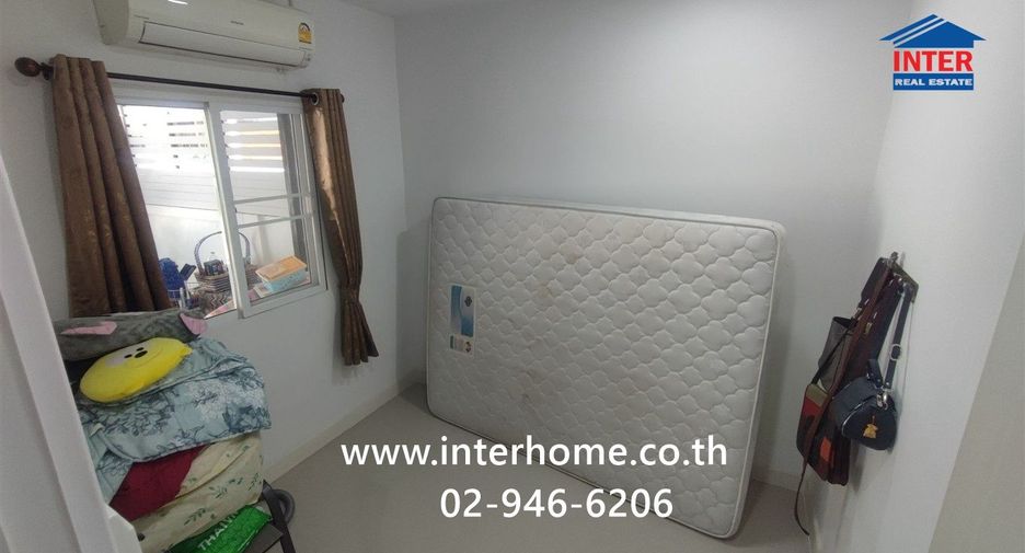 Casa adosada en venta de 4 habitaciones en Bang Yai, Nonthaburi