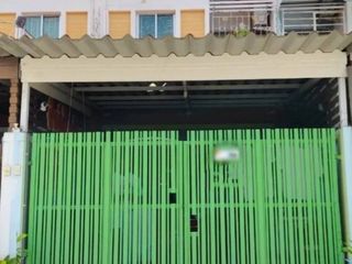 Casa adosada en venta de 2 habitaciones en Bang Sao Thong, Samut Prakan