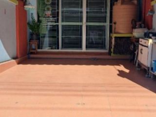 Casa adosada en venta de 2 habitaciones en Bang Sao Thong, Samut Prakan