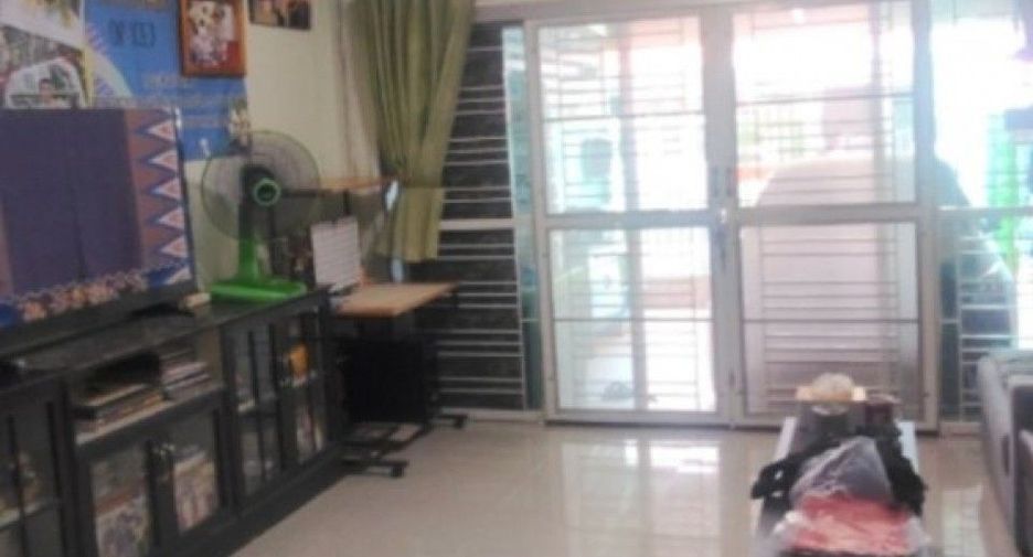 Casa adosada en venta de 2 habitaciones en Bang Sao Thong, Samut Prakan
