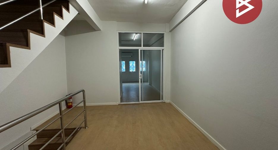 For sale 2 ベッドルーム retail Space in Mueang Samut Prakan, Samut Prakan