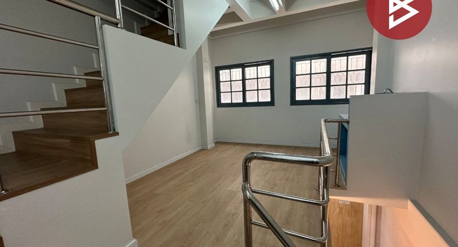 For sale 2 ベッドルーム retail Space in Mueang Samut Prakan, Samut Prakan
