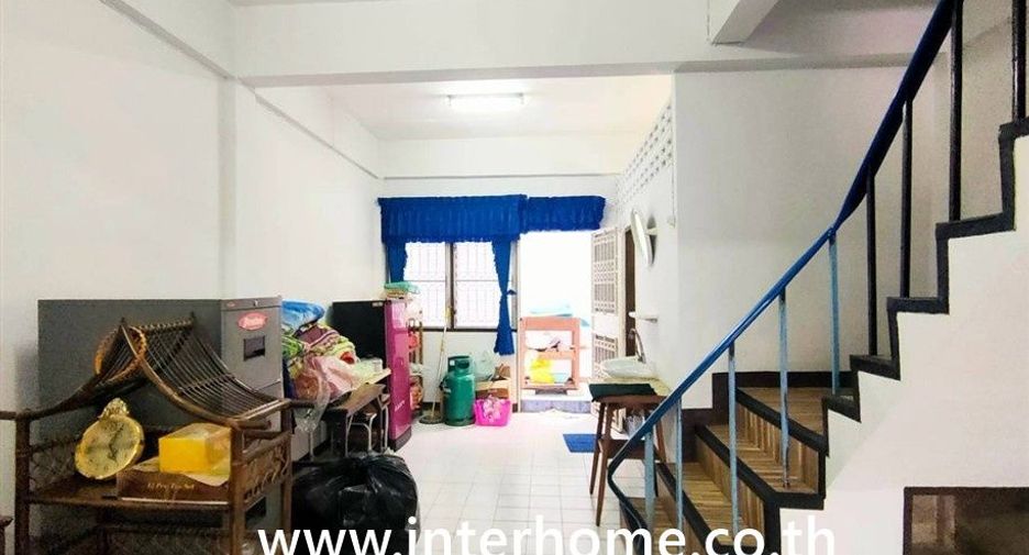 Casa adosada en venta de 2 habitaciones en Thawi Watthana, Bangkok