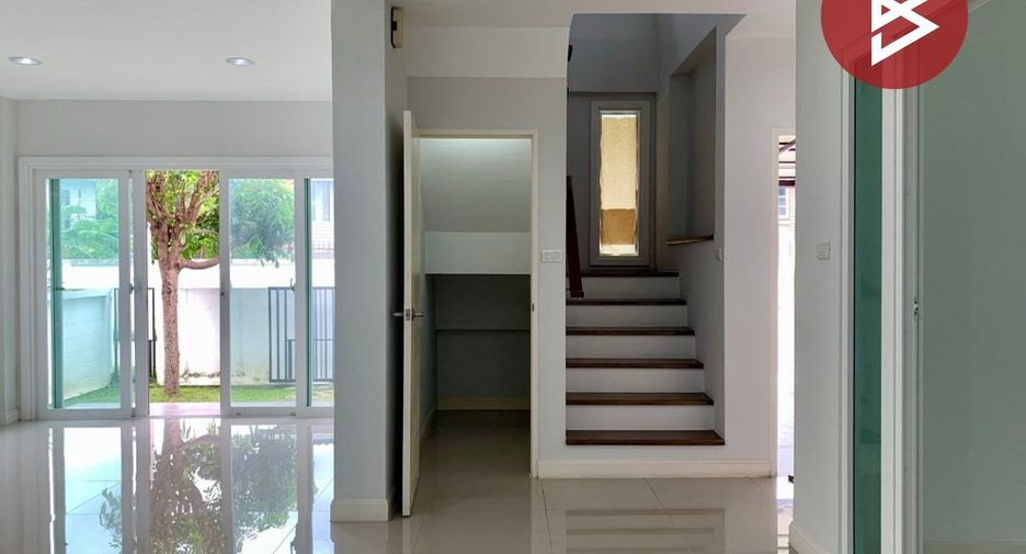 For sale 4 bedrooms house in Min Buri, Bangkok