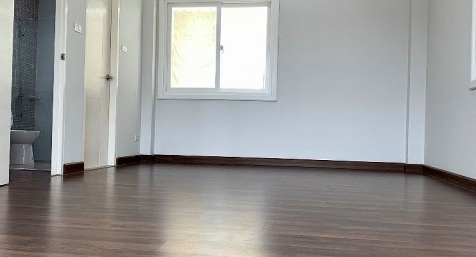 For sale 4 bedrooms house in Min Buri, Bangkok