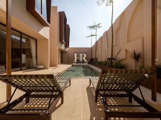 À vendre 5 chambres villa à Bang Lamung, Chonburi