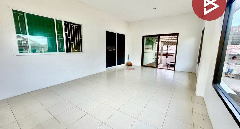 Haus zum Kauf mit 3 Zimmer in Nikhom Phatthana, Rayong