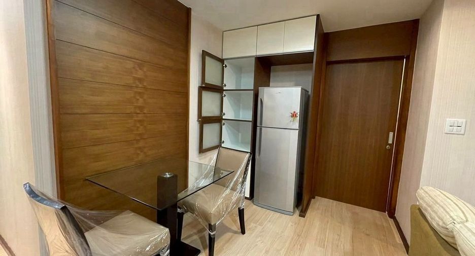 À louer 1 chambre condo à Phaya Thai, Bangkok