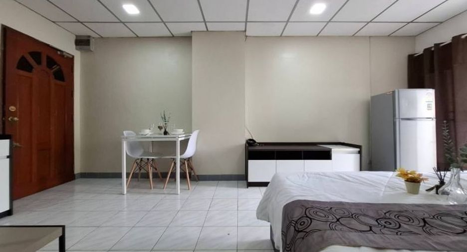 For rent 1 bed condo in Khlong Toei, Bangkok