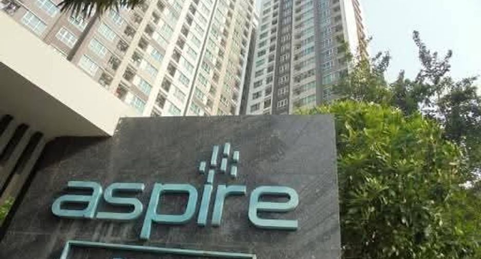 For rent 1 bed condo in Khlong Toei, Bangkok