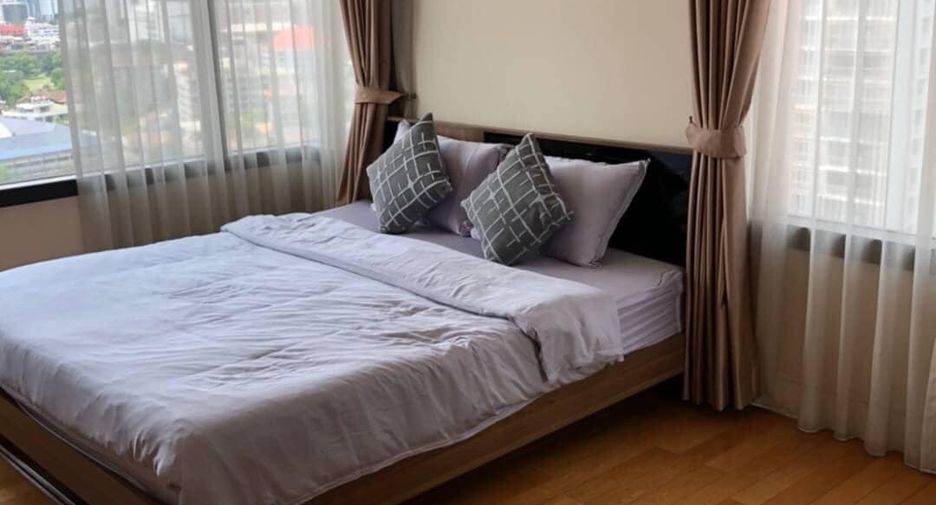 For rent 1 bed condo in Khlong Toei, Bangkok