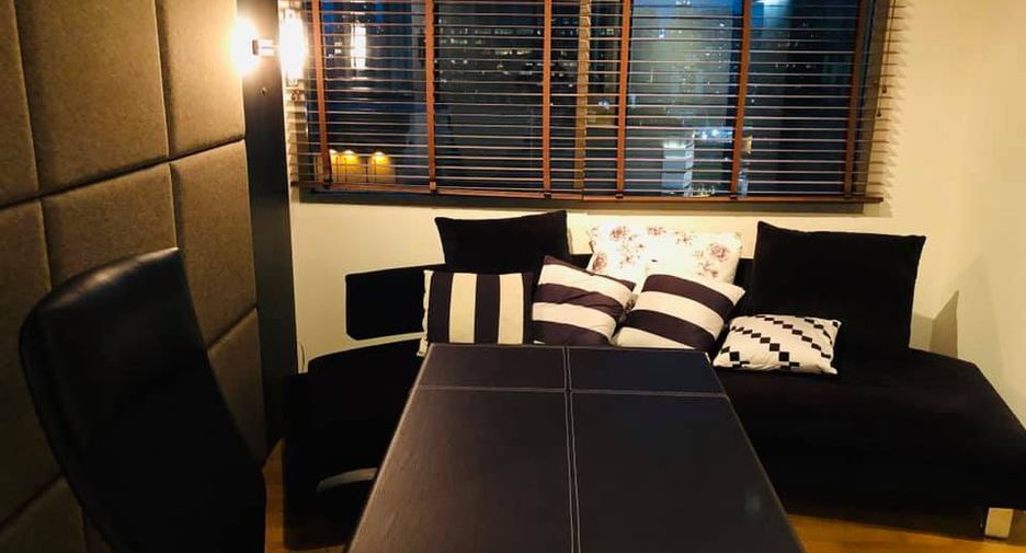 For rent 1 bed condo in Khlong Toei, Bangkok