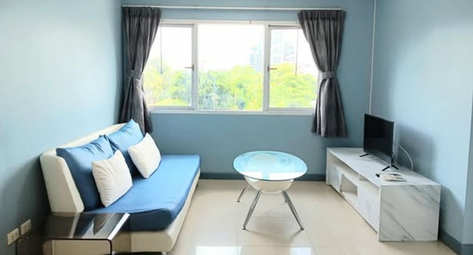 For rent 1 bed condo in Khlong Toei, Bangkok
