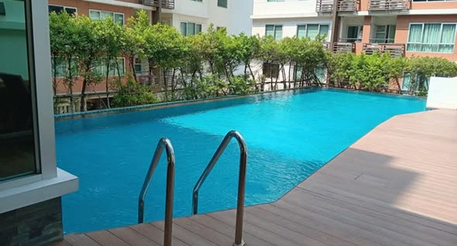 For rent 1 bed condo in Khlong Toei, Bangkok