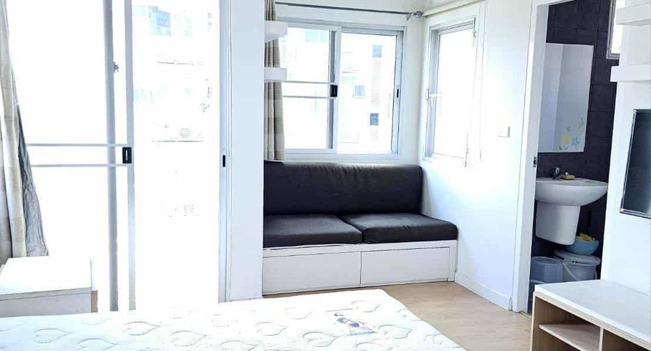 For rent 1 bed condo in Khlong Toei, Bangkok