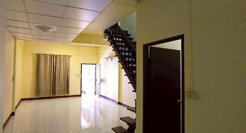 For sale 2 bedrooms townhouse in Min Buri, Bangkok
