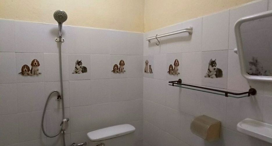 For sale 2 bedrooms townhouse in Min Buri, Bangkok
