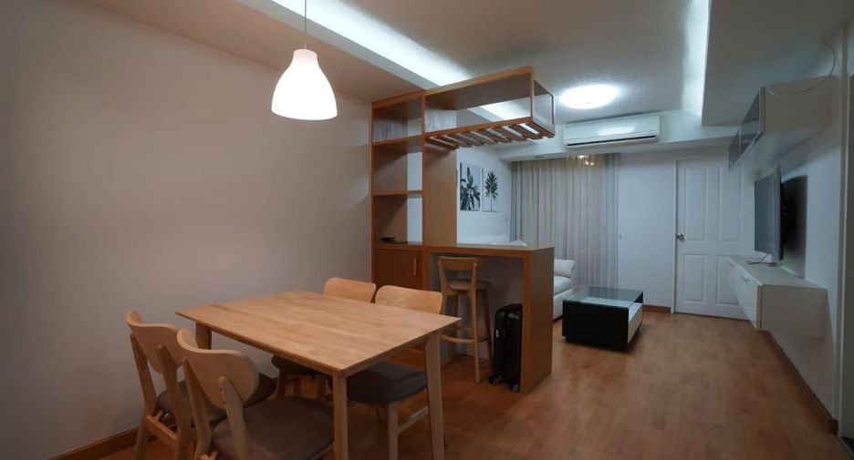 For rent 2 bedrooms condo in Watthana, Bangkok
