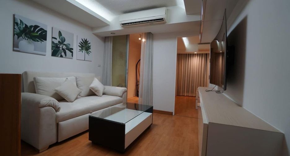 For rent 2 bedrooms condo in Watthana, Bangkok