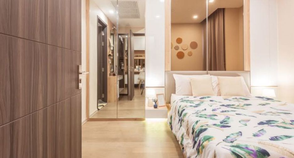 For rent 2 bedrooms condo in Watthana, Bangkok