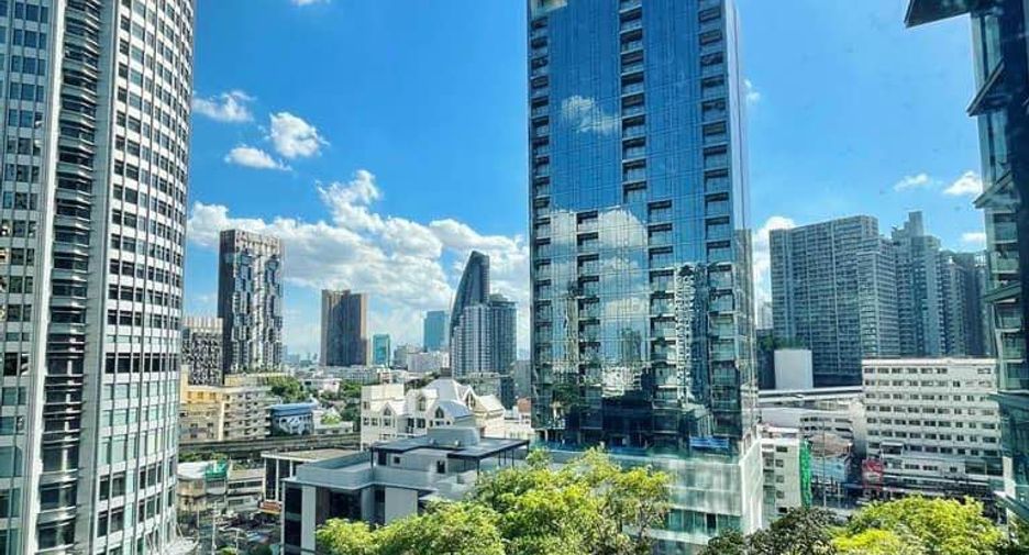 For rent 2 bedrooms condo in Watthana, Bangkok