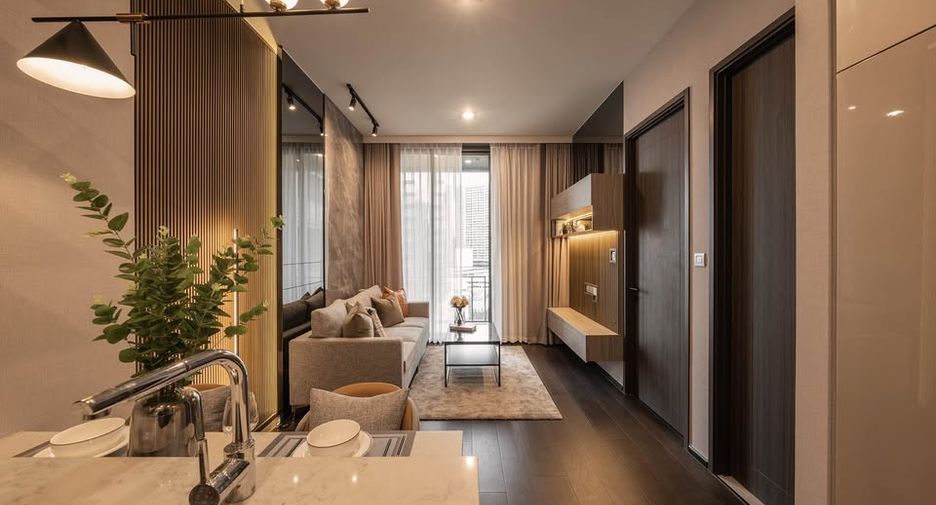 For rent 2 bedrooms condo in Watthana, Bangkok