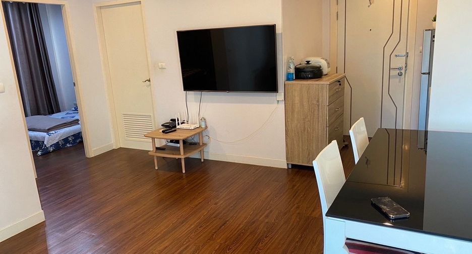 For rent 2 bedrooms condo in Watthana, Bangkok