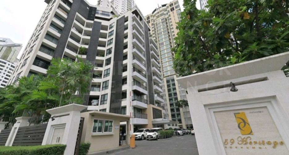 For rent 2 bedrooms condo in Watthana, Bangkok