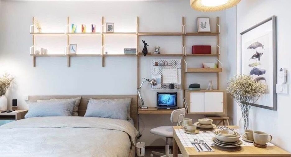 For rent 2 bedrooms condo in Watthana, Bangkok