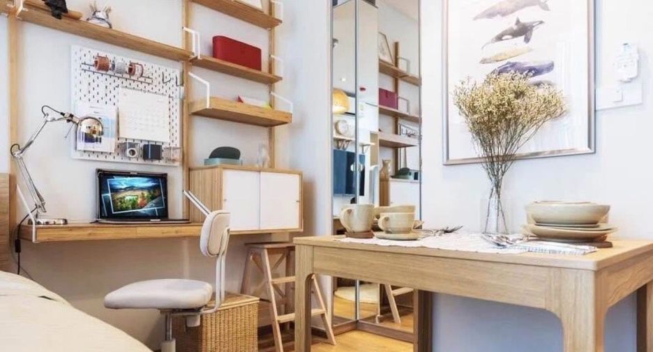 For rent 2 bedrooms condo in Watthana, Bangkok