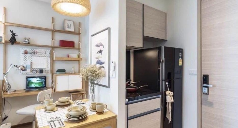 For rent 2 bedrooms condo in Watthana, Bangkok