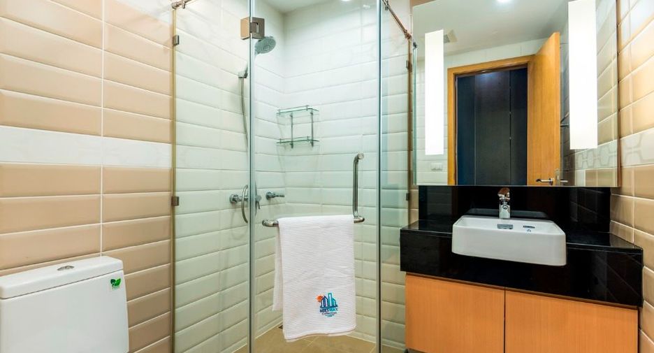 For rent 2 bedrooms condo in Watthana, Bangkok