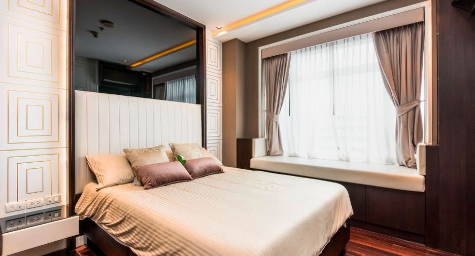 For rent 2 bedrooms condo in Watthana, Bangkok